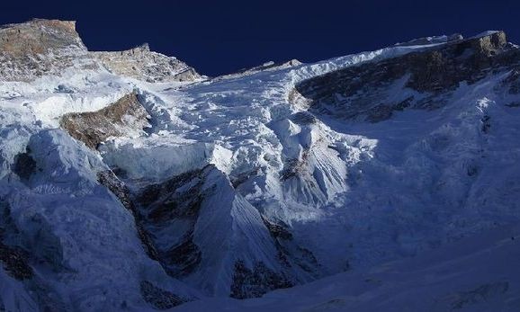 Prima expediţie românească pe Annapurna, unul dintre cele mai dificile 5 vârfuri din lume Prima expediţie românească pe Annapurna, unul dintre cele mai dificile 5 vârfuri din lume