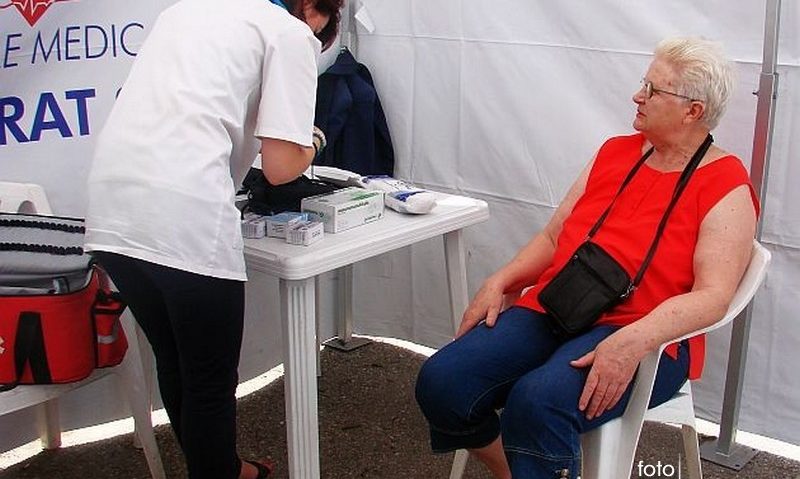 Lugojenii îşi vor putea testa gratuit glicemia Lugojenii îşi vor putea testa gratuit glicemia