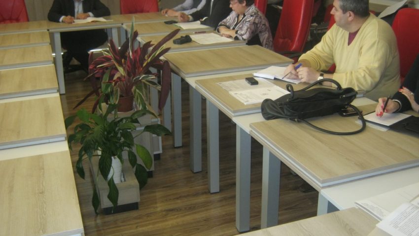 Fumatul, în localurile cărăşene, amendat cu mii de lei Fumatul, în localurile cărăşene, amendat cu mii de lei