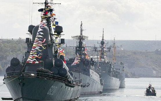 Militarii ruşi continuă să captureze, în Crimeea, bazele armatei ucrainene! Militarii ruşi continuă să captureze, în Crimeea, bazele armatei ucrainene!