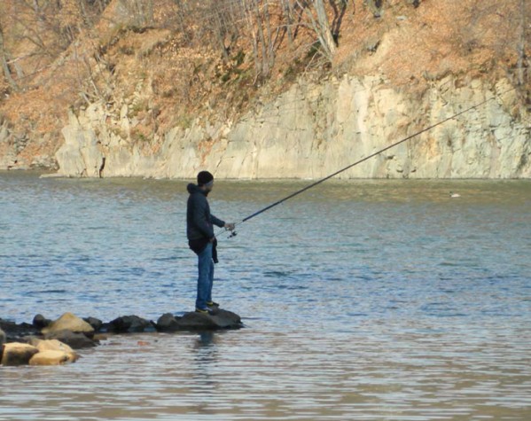 Pescuitul la munte, la Romsilva se plăteşte Pescuitul la munte, la Romsilva se plăteşte