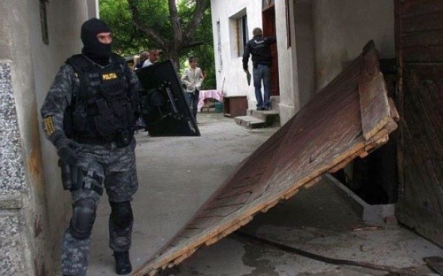 Proxeneţii din Lugoj, condamnaţi la puşcărie Proxeneţii din Lugoj, condamnaţi la puşcărie