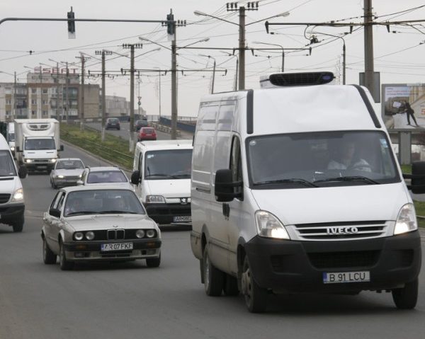 Amânarea restituirii taxei auto provoacă nemulţumiri Amânarea restituirii taxei auto provoacă nemulţumiri