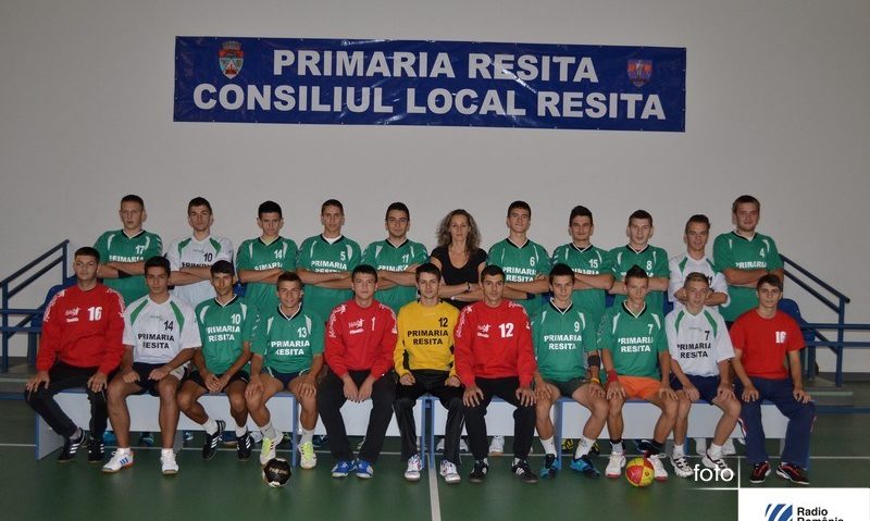 Handbaliştii de la Liceul Teoretic Traian Vuia Reşiţa s-au calificat la al doilea turneu semifinal al juniorilor 1 Handbaliştii de la Liceul Teoretic Traian Vuia Reşiţa s-au calificat la al doilea turneu semifinal al juniorilor 1