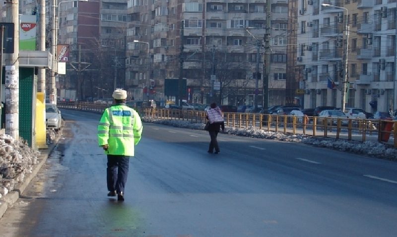 Pietoni sancţionaţi în trafic Pietoni sancţionaţi în trafic