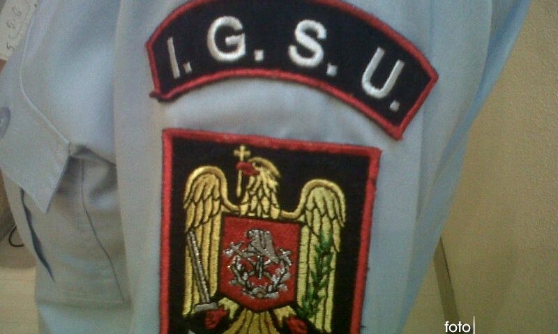 Credincioşii trebuie să fie atenţi la lumânări! Credincioşii trebuie să fie atenţi la lumânări!