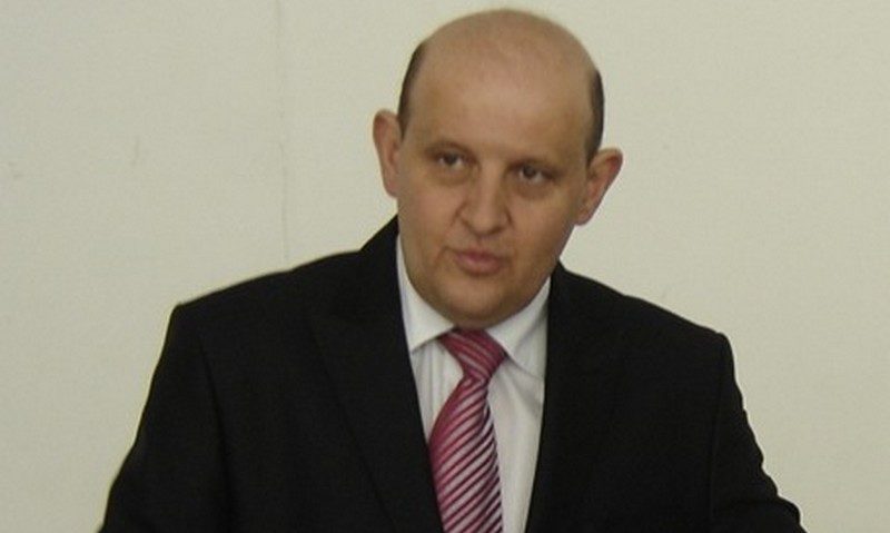 Opinii pro şi contra împotriva celor două mandate ale aleşilor locali Opinii pro şi contra împotriva celor două mandate ale aleşilor locali