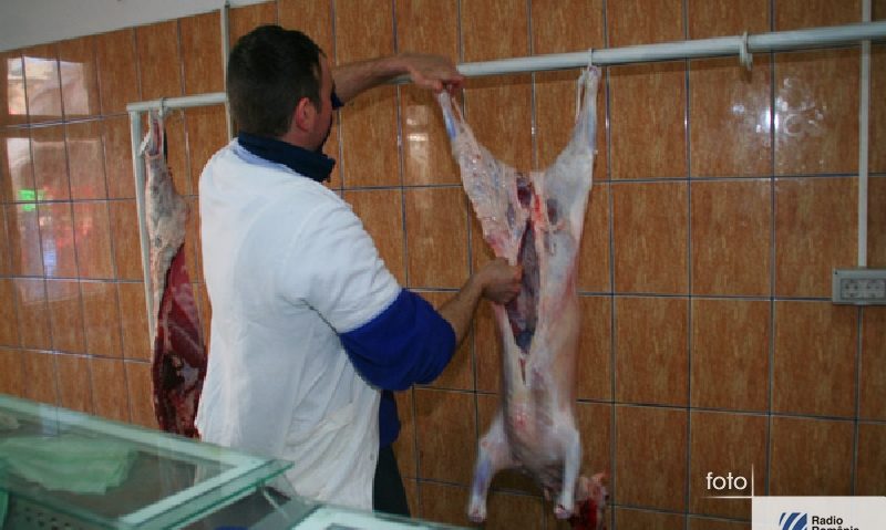 În Săptămâna Mare mieii se taie şi la Oraviţa În Săptămâna Mare mieii se taie şi la Oraviţa