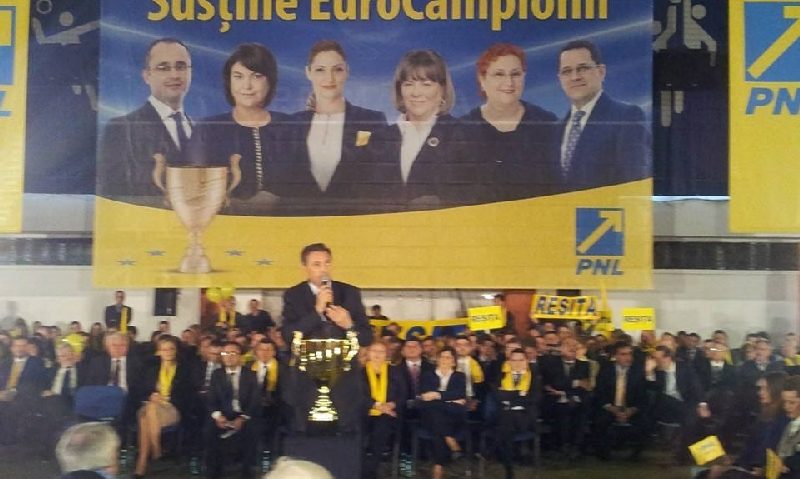 Peste 500 de liberali din Caraş-Severin la lansarea EuroCampionilor PNL Peste 500 de liberali din Caraş-Severin la lansarea EuroCampionilor PNL