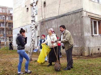 [EDITORIAL] Primăvara-i mama noastră / Curățenia … mai lasă
