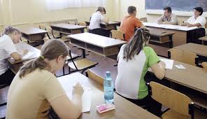 Elevii ar putea primi credite pentru continuarea studiilor