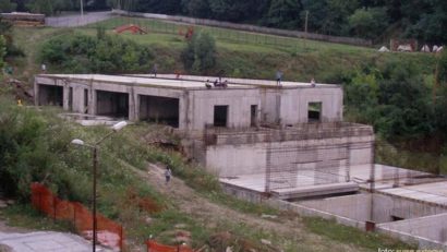 REŞIŢA: 4 milioane de lei s-au dus pe apa sâmbetei. O investiţie nefinalizată riscă să ajungă o ruină