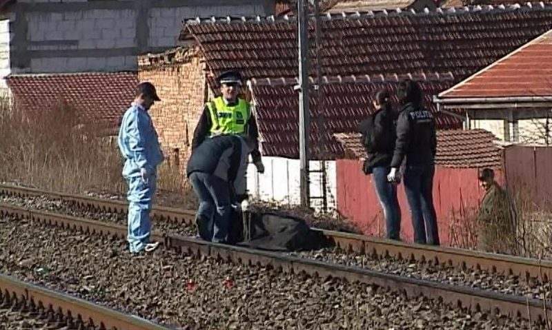 S-a sinucis, aruncându-se în faţa trenului S-a sinucis, aruncându-se în faţa trenului