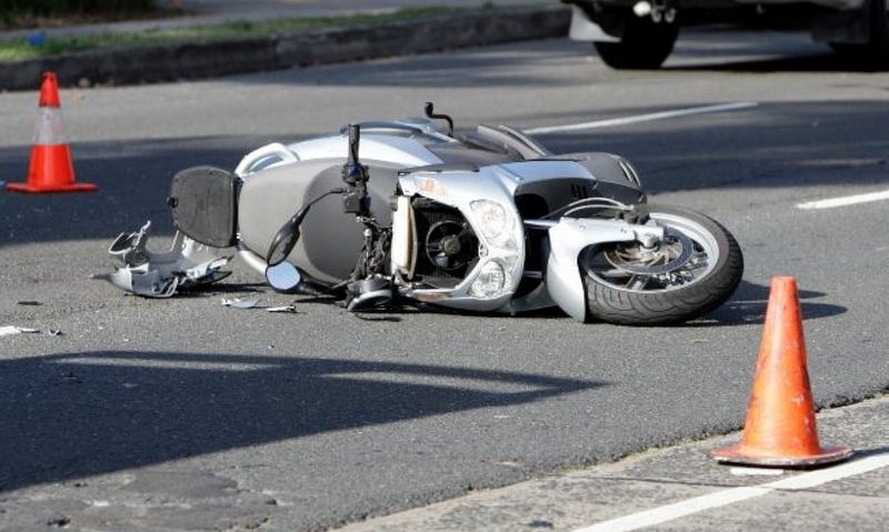 Un bărbat de 72 de ani şi fără permis de conducere a provocat un accident Un bărbat de 72 de ani şi fără permis de conducere a provocat un accident