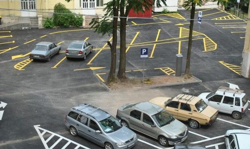 Orădenii vor scăpa de calvarul de a-şi găsi un loc de parcare Orădenii vor scăpa de calvarul de a-şi găsi un loc de parcare