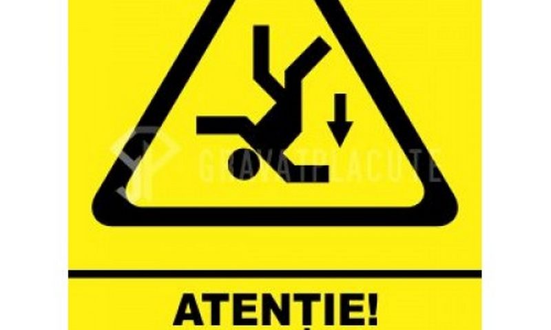 Accident de muncă. Două persoane au căzut de la înălţime Accident de muncă. Două persoane au căzut de la înălţime