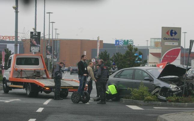 Accident în parcare Accident în parcare