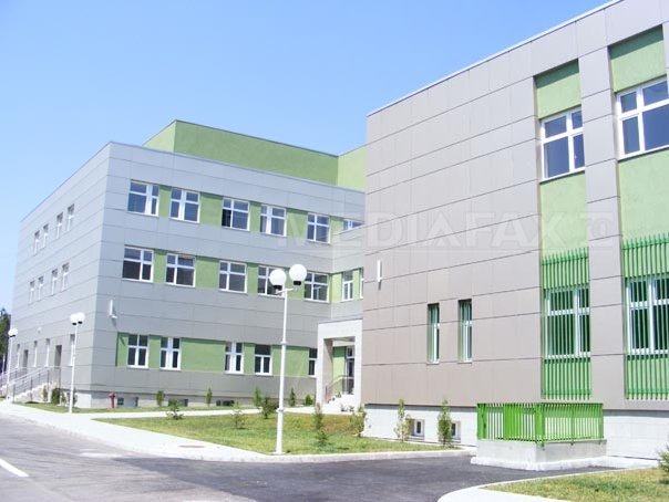 Mutarea maternităţii din Drobeta Turnu Severin în noua clădire a fost blocată! Mutarea maternităţii din Drobeta Turnu Severin în noua clădire a fost blocată!