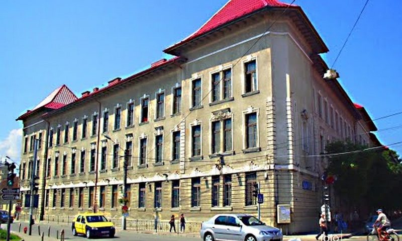 Școlile încă se reabilitează în Caransebeș Școlile încă se reabilitează în Caransebeș