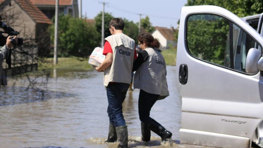 Caritas ajută Serbia Caritas ajută Serbia