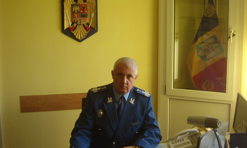 Rocadă la jandarmi Rocadă la jandarmi