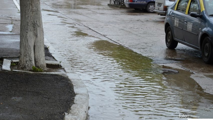 Autorităţile din Caransebeş iau măsuri împotriva inundaţiilor Autorităţile din Caransebeş iau măsuri împotriva inundaţiilor
