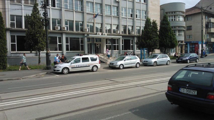 Controale cu efective mărite pe şoselele din Caraş-Severin Controale cu efective mărite pe şoselele din Caraş-Severin