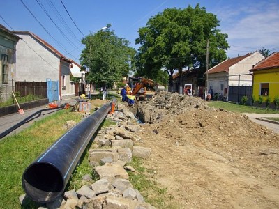 Infrastructura de apă şi canal din Bocşa se modernizează Infrastructura de apă şi canal din Bocşa se modernizează