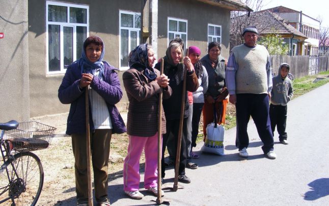 Datornicii mehedinţeni au rămas fără ajutoare sociale Datornicii mehedinţeni au rămas fără ajutoare sociale