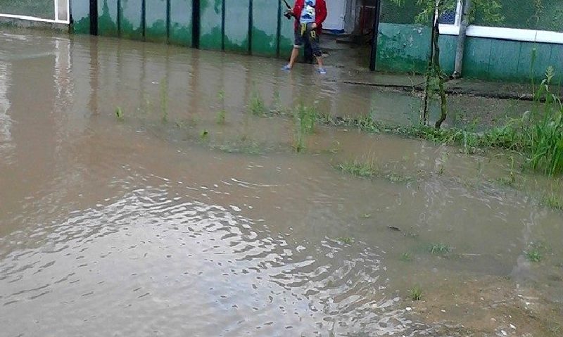Persoane evacuate la Gherteniş Persoane evacuate la Gherteniş