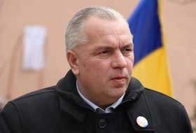 Nicuşor Constantinescu „a stat legal în afara ţării”