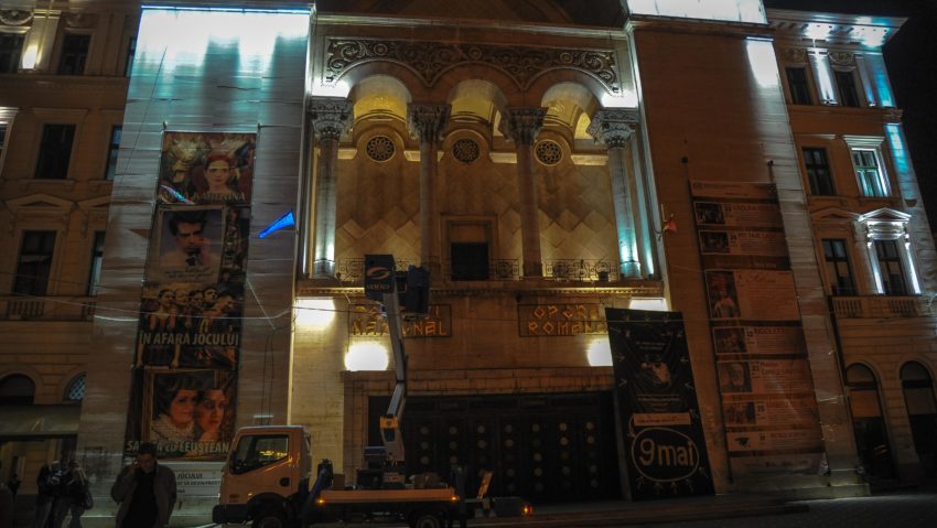Clădirea Operei din Timişoara va fi iluminată artistic Clădirea Operei din Timişoara va fi iluminată artistic
