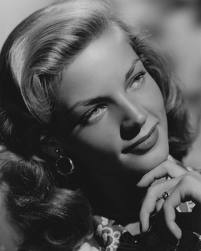 S-a mai stins o stea – Lauren Bacall! S-a mai stins o stea – Lauren Bacall!