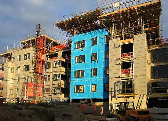 În România se construiește tot mai puțin În România se construiește tot mai puțin