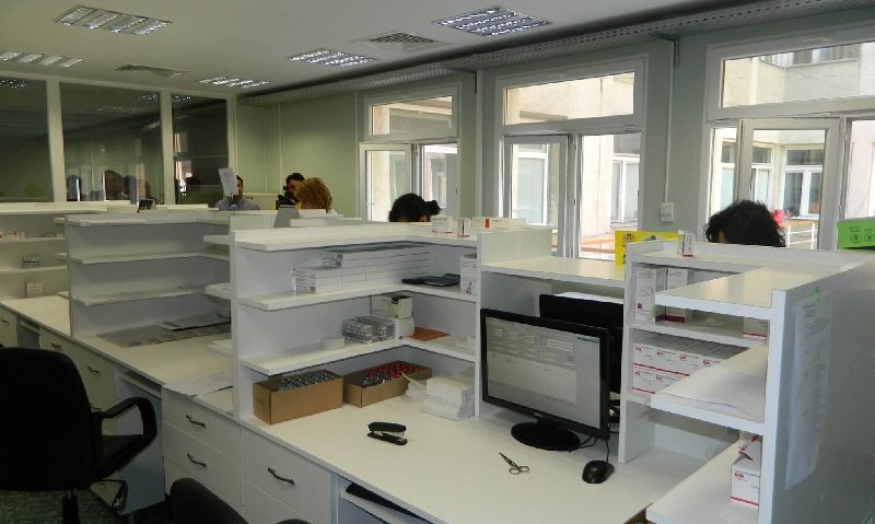 Spitalul Judeţean Arad are cea mai modernă farmacie din vestul ţării Spitalul Judeţean Arad are cea mai modernă farmacie din vestul ţării