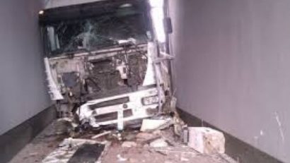 Casă lovită de tir, pentru a doua oară