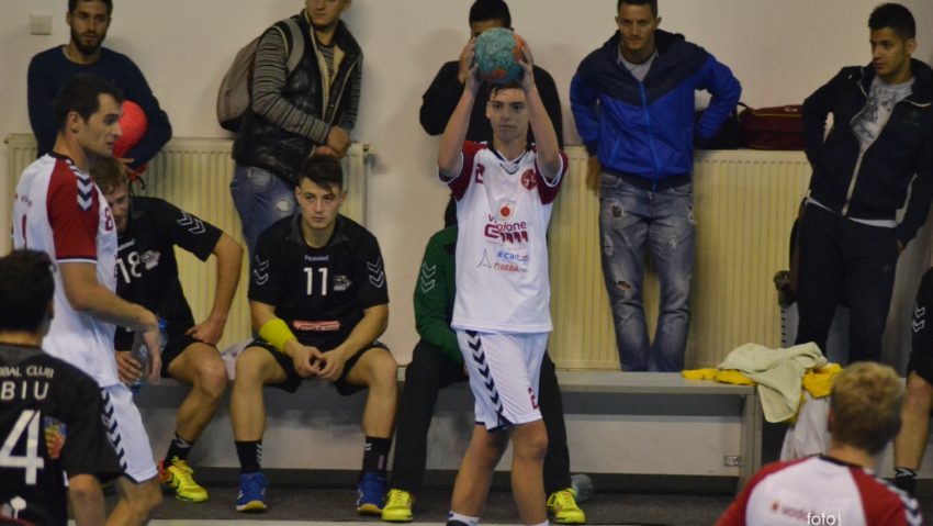 HC Adrian Petrea are doar victorii în Campionatul Naţional de handbal masculni Divizia A HC Adrian Petrea are doar victorii în Campionatul Naţional de handbal masculni Divizia A