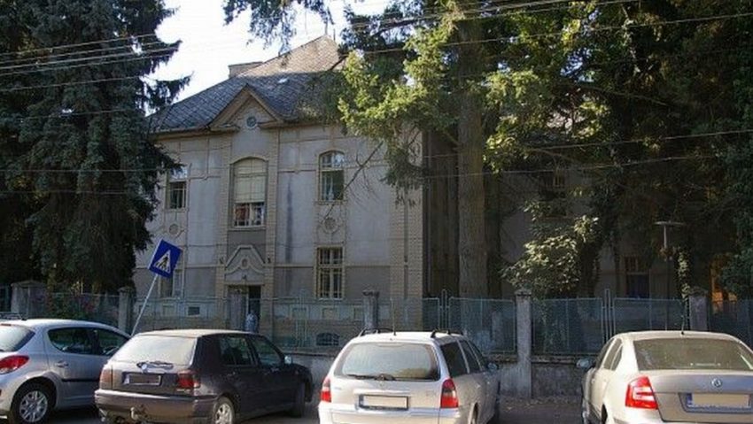 Adăpost de iarnă pentru oamenii străzii Adăpost de iarnă pentru oamenii străzii