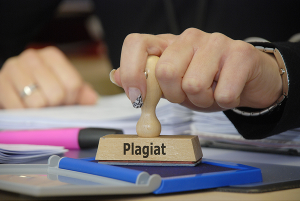 Un alt politician suspectat de plagiat! Un alt politician suspectat de plagiat!
