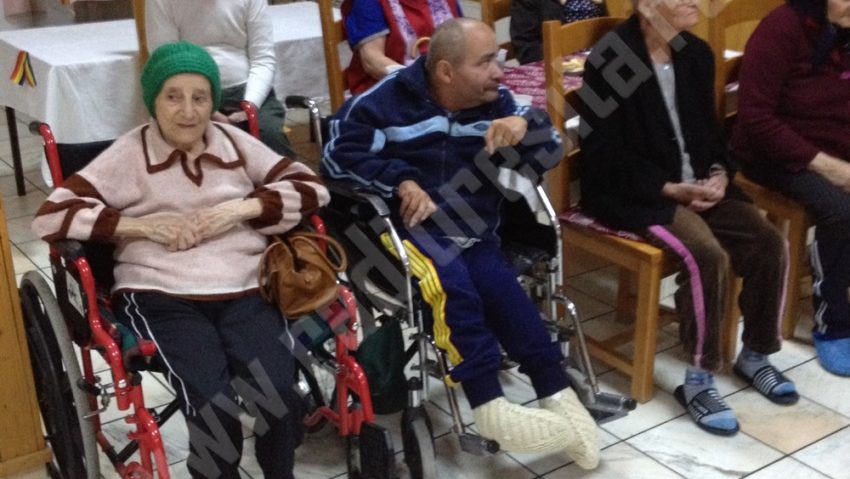 [FOTO] Fără prejudecăţi de Ziua Internaţională a Persoanelor cu Dizabilităţi, la Reşiţa