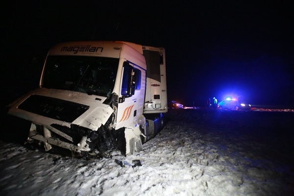 Tragedie pe drumul dintre Lugoj şi Timişoara Tragedie pe drumul dintre Lugoj şi Timişoara