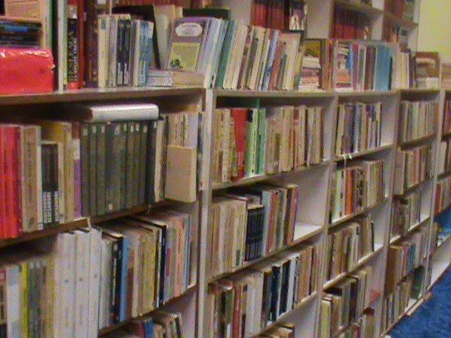 2000 de cărţi noi la dispoziţia reşiţenilor 2000 de cărţi noi la dispoziţia reşiţenilor
