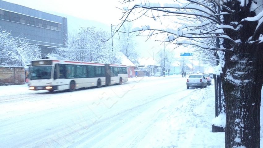 În vestul ţării se circulă în condiţii de iarnă În vestul ţării se circulă în condiţii de iarnă