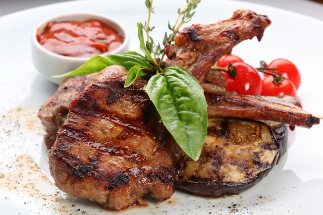Cele mai bogate alimente… în calorii Cele mai bogate alimente… în calorii