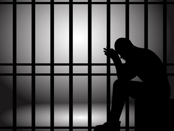 [VIDEO] Criminal după gratii
