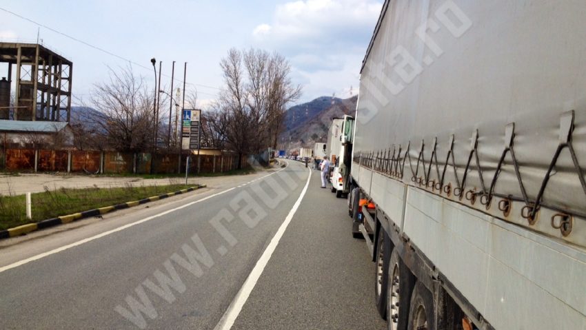Restricţie pe DN 6 între Orşova şi Drobeta Turnu Severin Restricţie pe DN 6 între Orşova şi Drobeta Turnu Severin