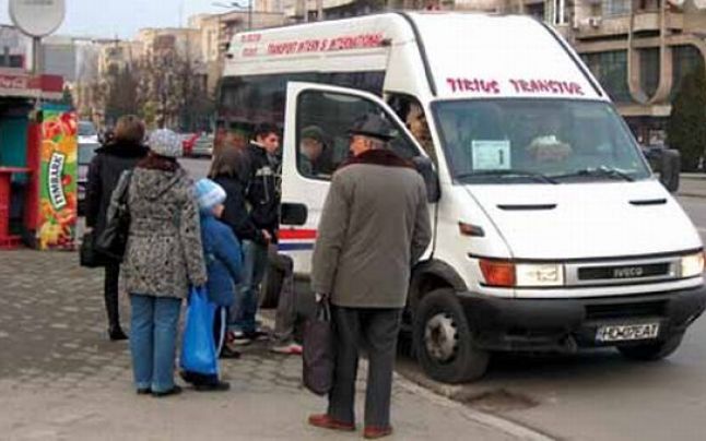 Transportul public în atenţia consilierilor locali Transportul public în atenţia consilierilor locali