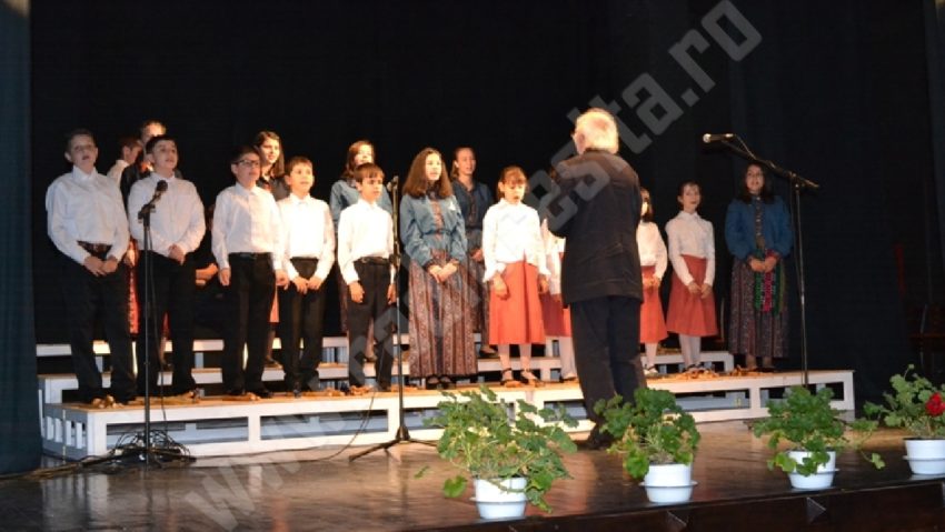 Festivalul Corurilor de Copii şi Tineret „Timotei Popovici” la o nouă ediţie Festivalul Corurilor de Copii şi Tineret „Timotei Popovici” la o nouă ediţie
