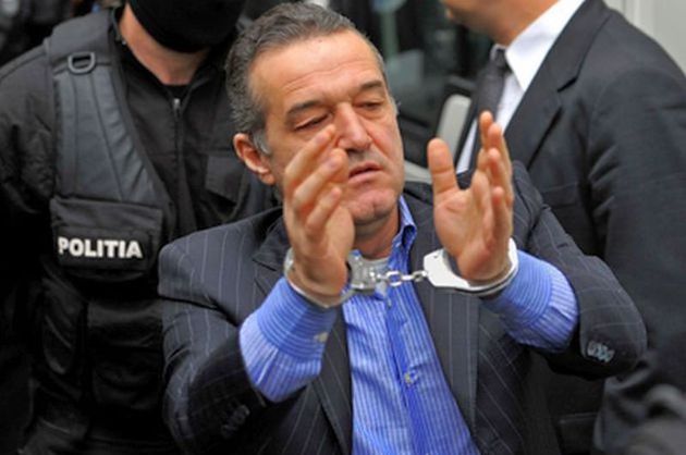 Gigi Becali s-ar putea întoarce la închisoare Gigi Becali s-ar putea întoarce la închisoare