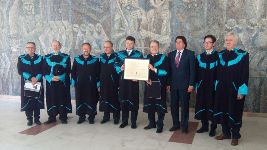 Romano Prodi a primit titlul de Doctor Honoris Causa Beneficiorum Publicorum Romano Prodi a primit titlul de Doctor Honoris Causa Beneficiorum Publicorum